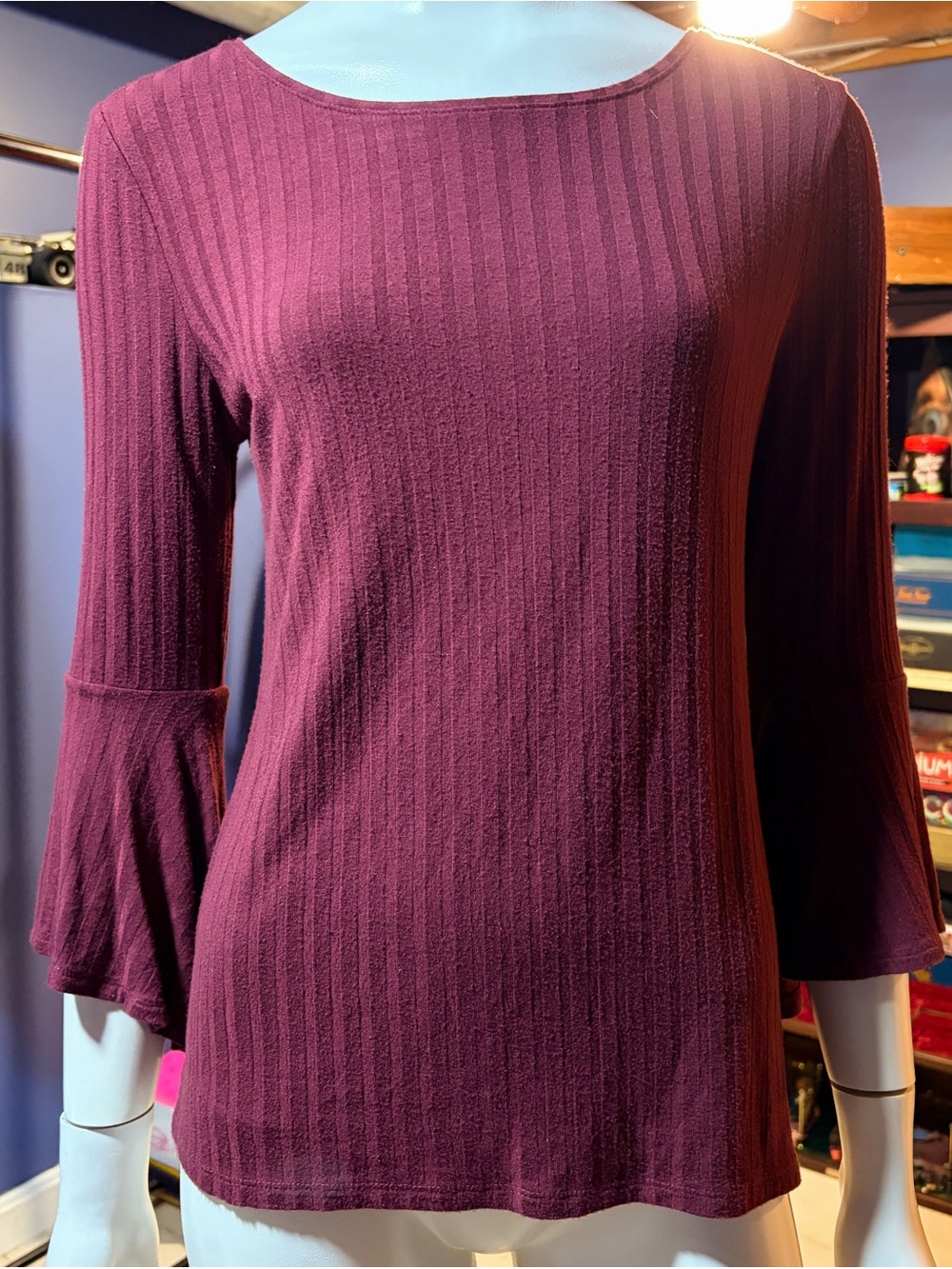 Apt 9 Women’s Long-Sleeve Ribbed Bell-Sleeve Top in Wine Size PXS